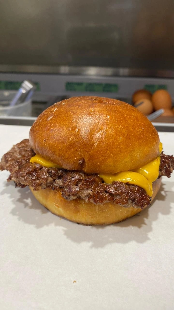 WhatsApp Image 2025-05-12 at 09.10.59.jpeg