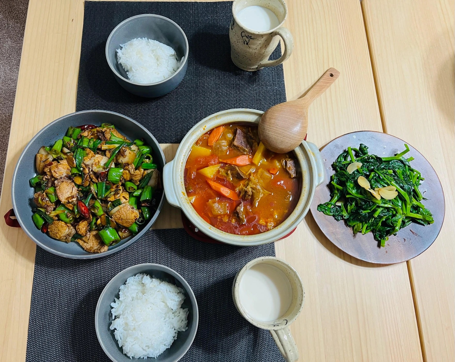 dishes for small family gather.jpg dishes for small family gather.jpg