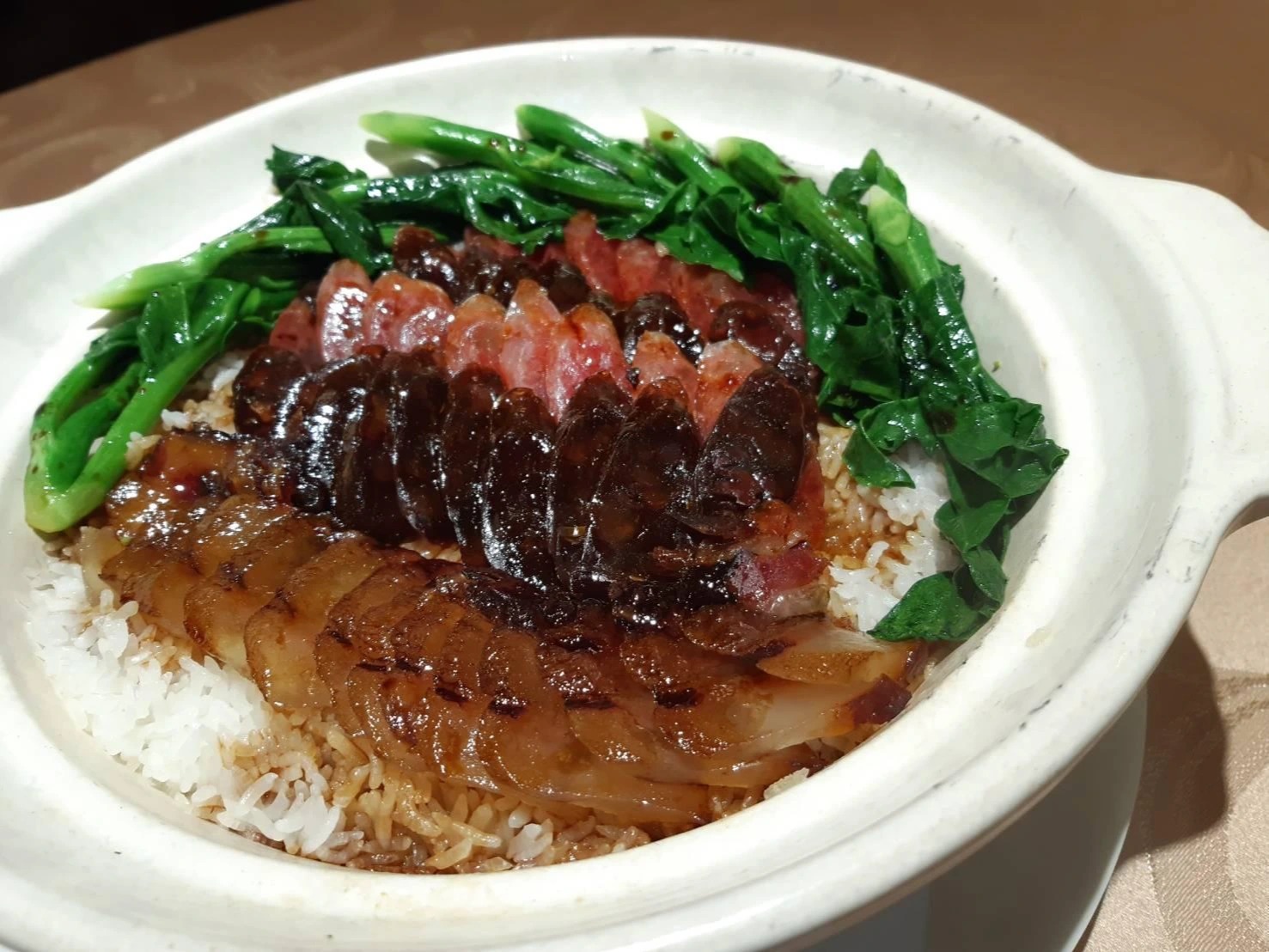 27037741f0474a789602ac63981ee1e3_大三元臘味煲仔飯.jpg 27037741f0474a789602ac63981ee1e3_大三元臘味煲仔飯.jpg