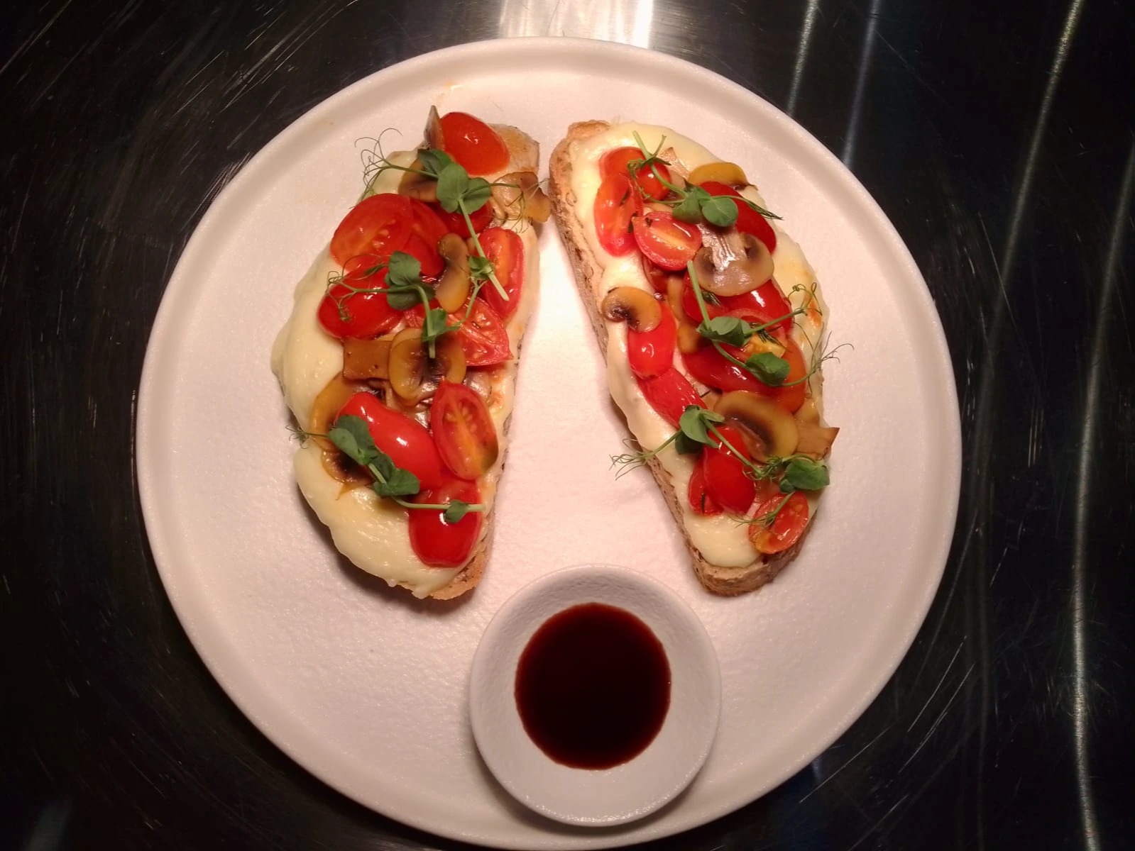 bruschettas.jfif bruschettas.jfif