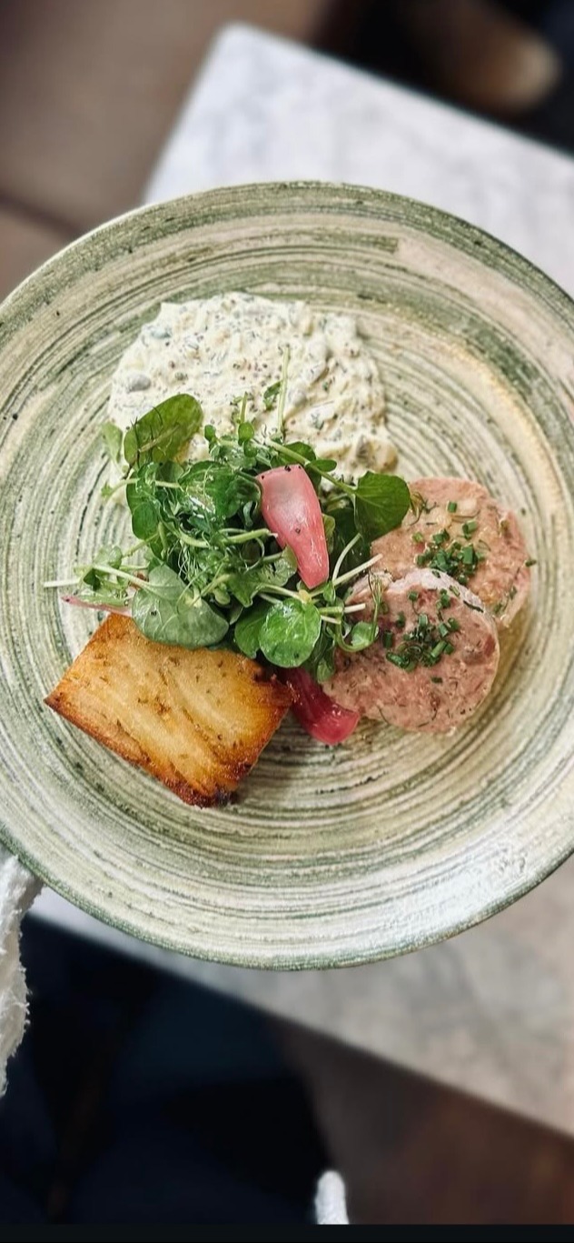 IMG_4897.jpeg IMG_4897.jpeg