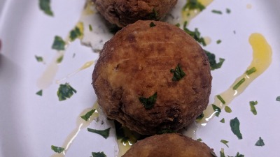 PORTRAIT 00100 BURST20190917204414742 COVER