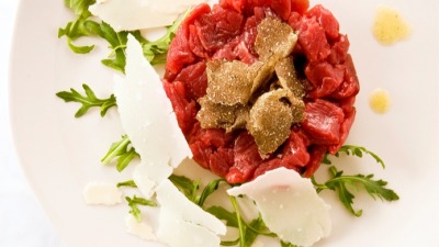 Ttuta di manzo al tartufo nero