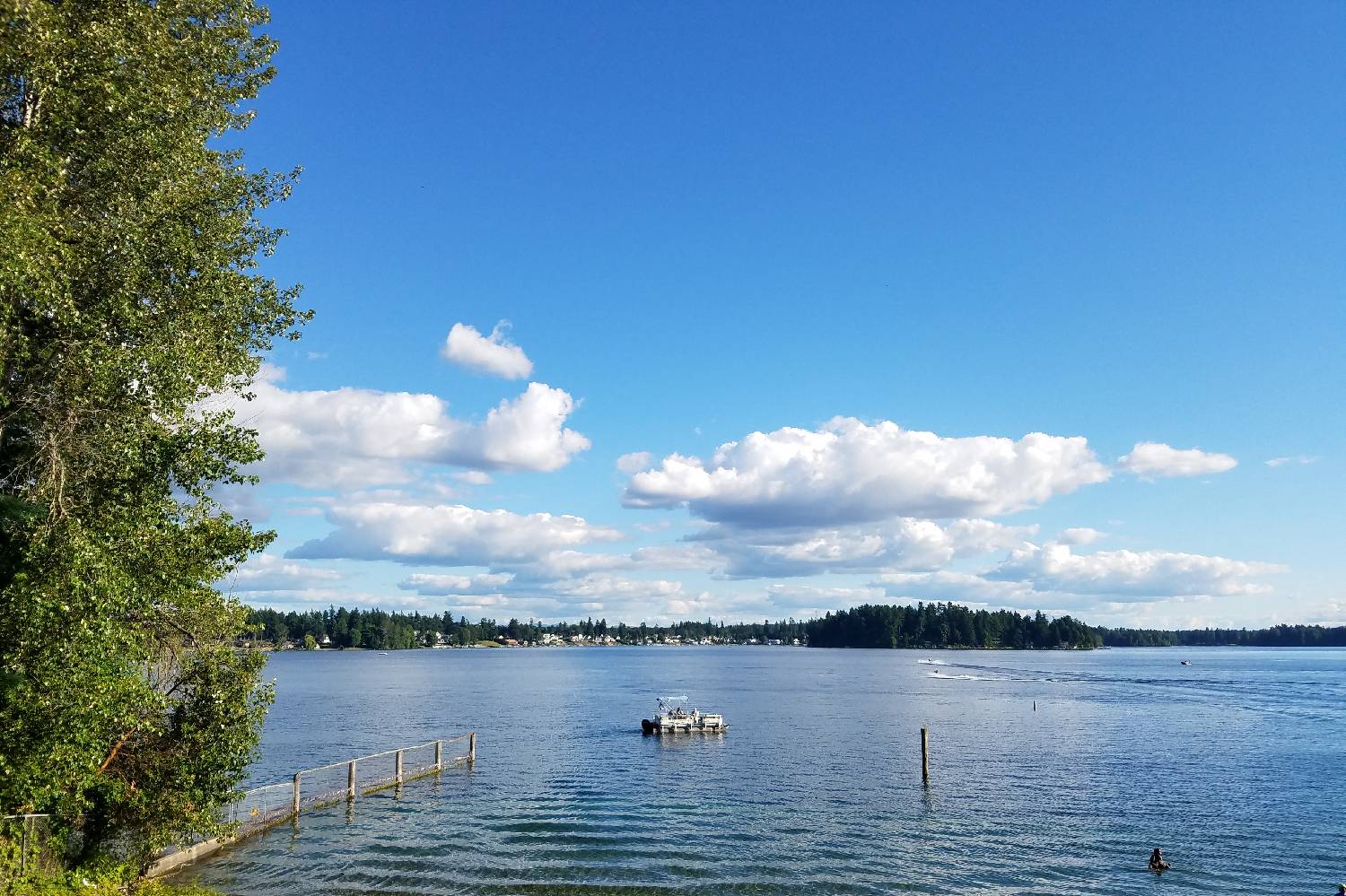 Take lake. Озеро хаки. Озеро Видное. Катараки округ США озера. Яски ам озеро.