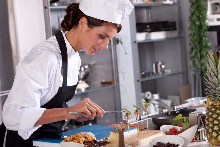 Private Chef cooking in Gordes Our Private Chef in Gordes