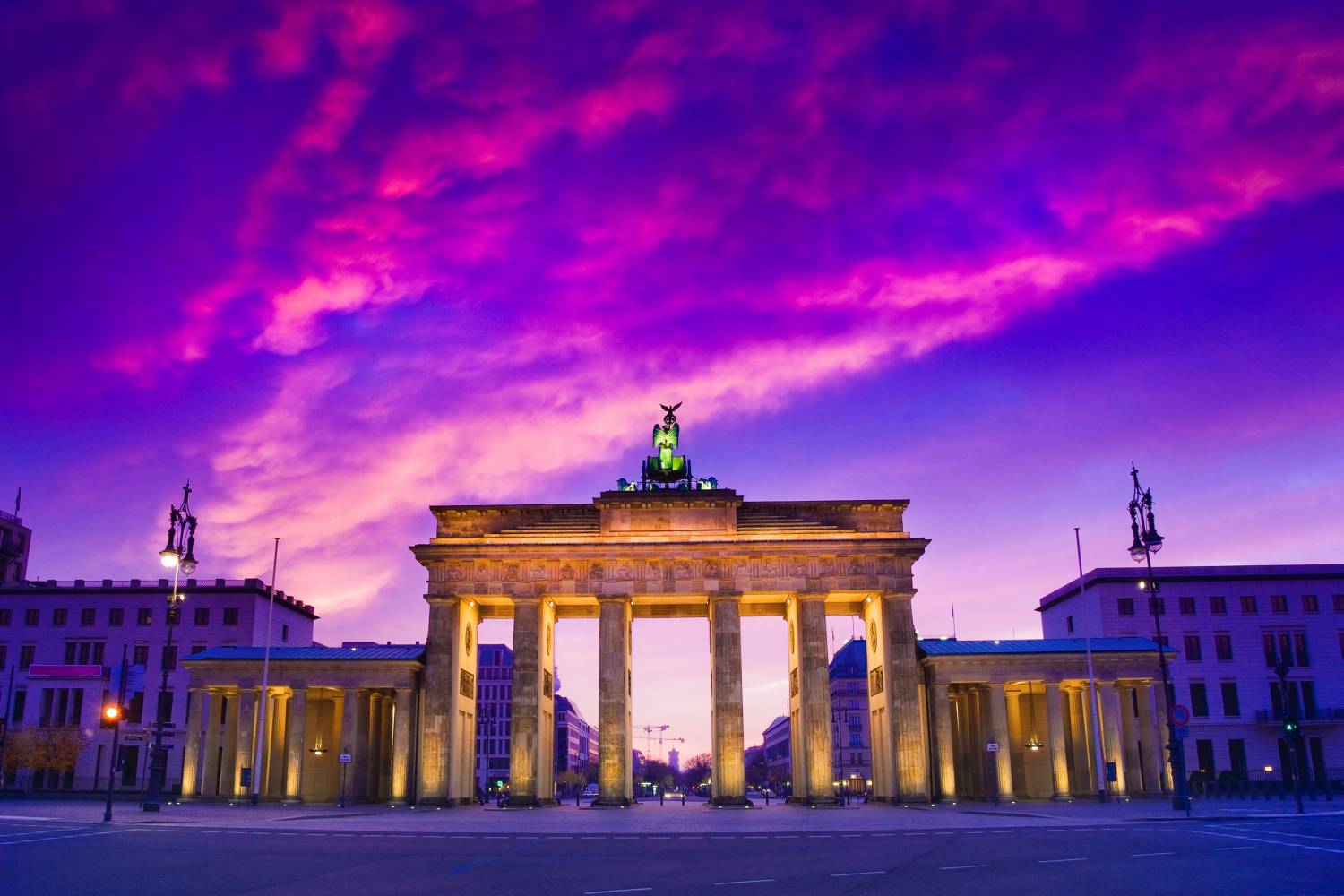 Brandenburg Gate at night Personal Chef in Germany header