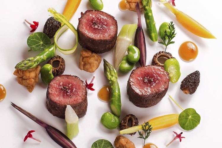 An outstanding dish cooked by private chef in St. Louis Dish cooked by a private chef in St. Louis