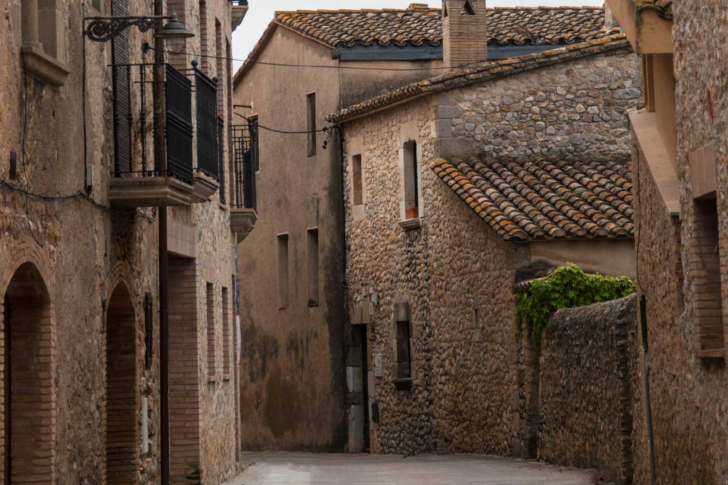 Areal view of Sant Mori old town Areal view of Sant Mori old town - Take a Chef
