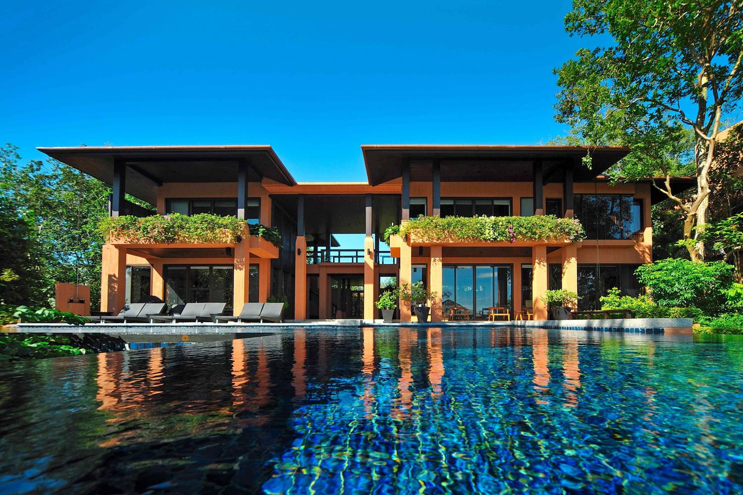 Night view of villa in Phuket Private chef in Phuket header
