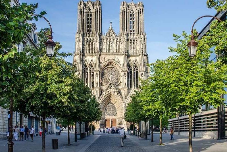 Profitez d'un chef à domicile après une journée incroyable à Reims Profitez d'un chef à domicile après une journée incroyable à Reims - Take a Chef