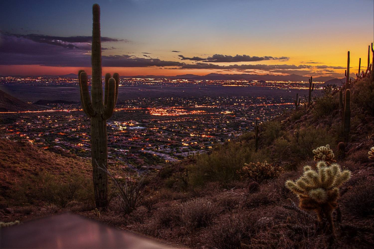 Beautiful views of a sunset in Scottsdale Beautiful views of a sunset in Scottsdale - Take a Chef