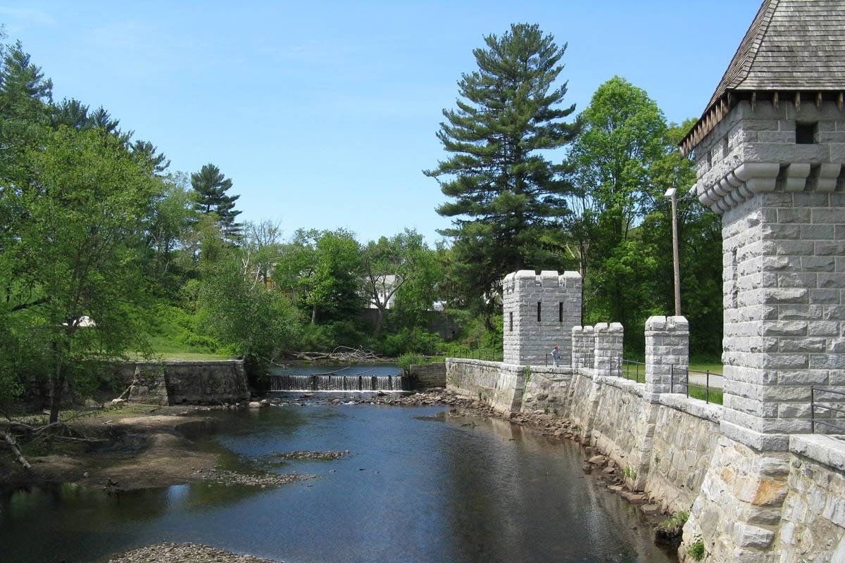 Lovely lake in Methuen - Take a Chef Lovely lake in Methuen