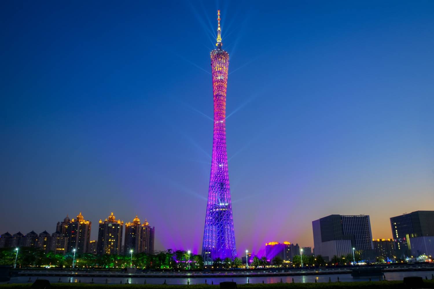 Canton tower - Take a Chef