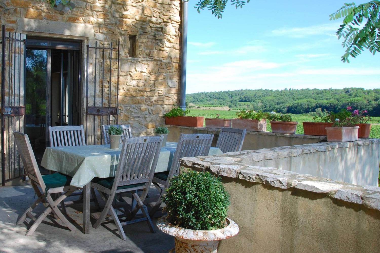 Are you looking for a perfect dining experience? Book a Private Chef in Uzes Area and enjoy! header
