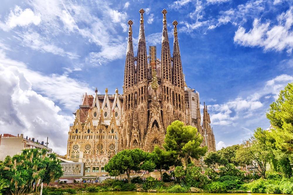 Sagrada Familia in Barcelona Sagrada Familia in Barcelona - Take a Chef