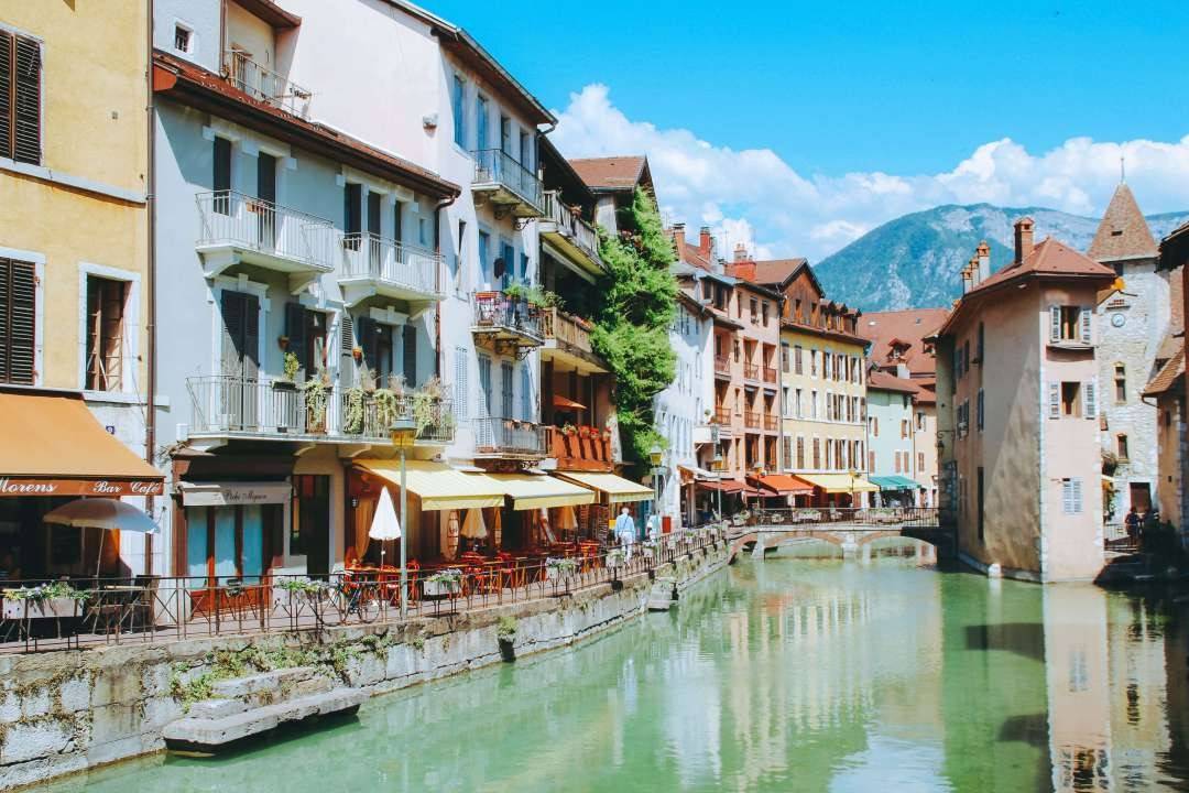 Profitez d'un chef à domicile après une journée incroyable à Annecy Profitez d'un chef à domicile après une journée incroyable à Annecy - Take a Chef
