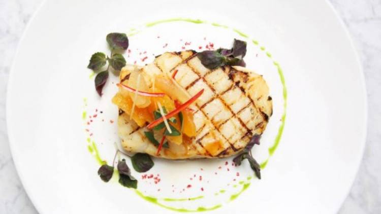Fantástica elaboración preparada por uno de nuestros Chefs Privados en Guadalajara Plato elaborado por un Chef Privado en Guadalaja