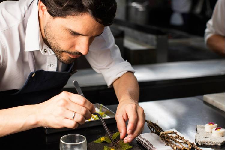 Private Chef cooking in Tilburg header Our Private Chef in Tilburg header