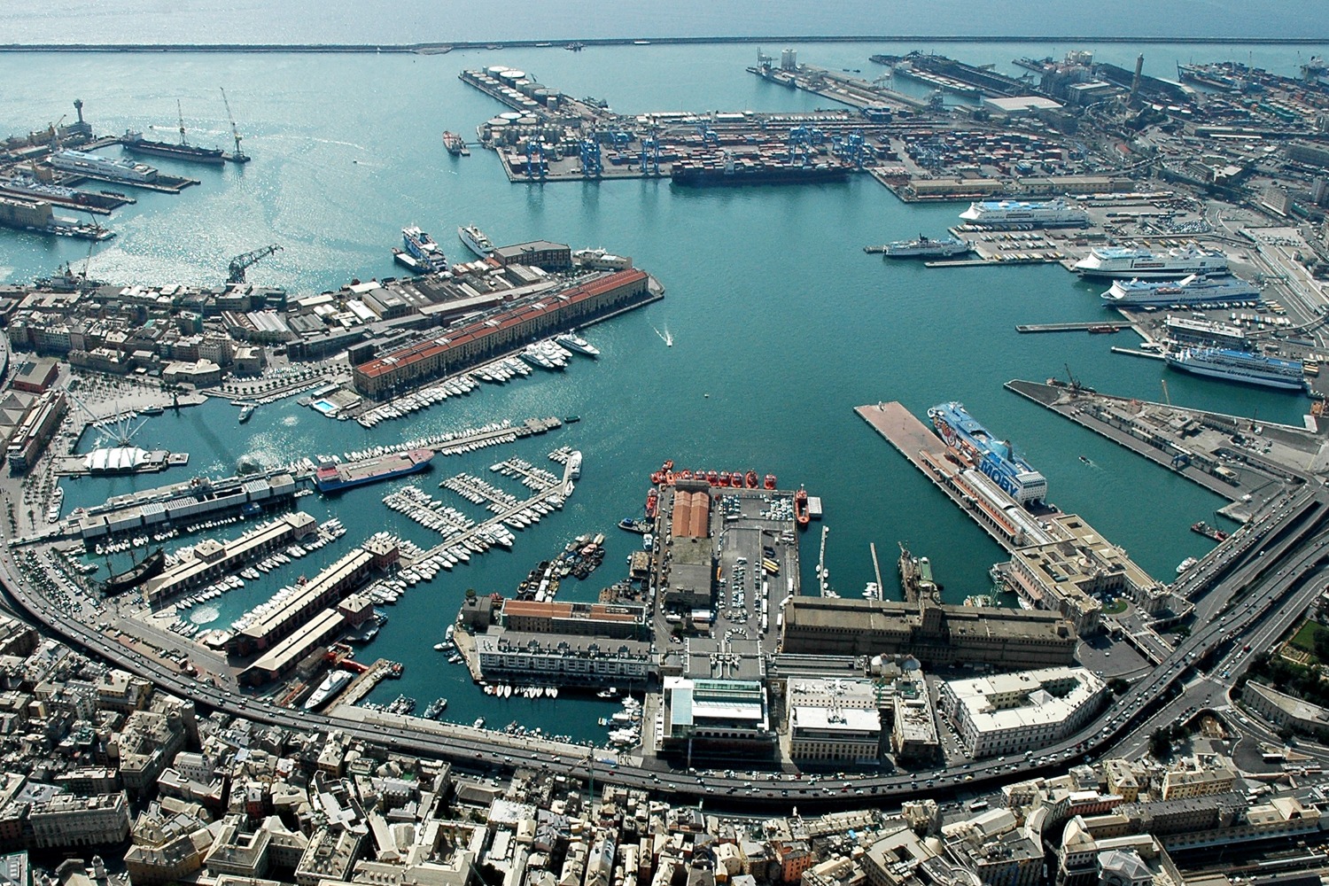 Panorama porto di Genova Chef Privato a Genova header