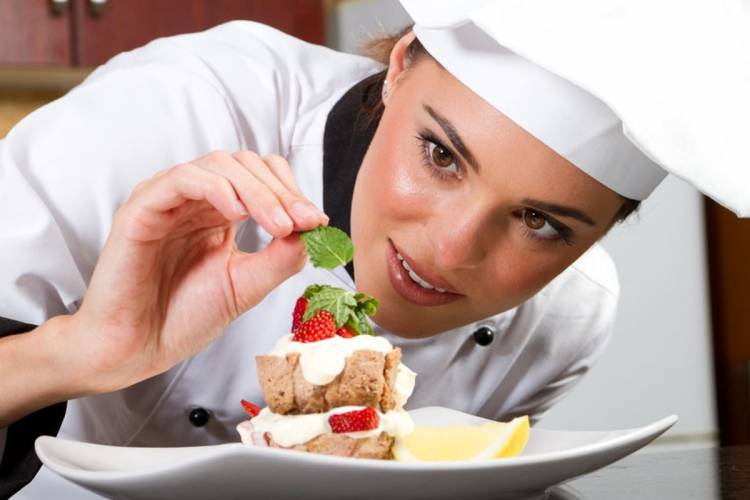Private Chef cooking in Nimes header Our Private Chef in Nimes header