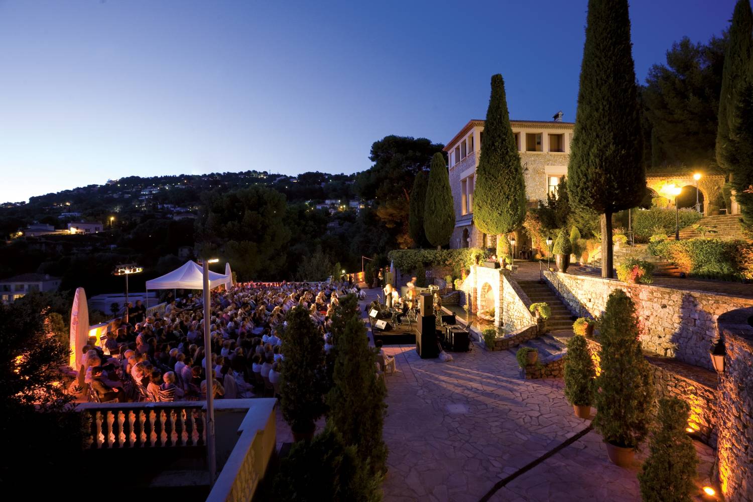 Profitez d'un chef privé après une journée incroyable en Cannes Profitez d'un chef privé après une journée incroyable en Cannes - Take a Chef