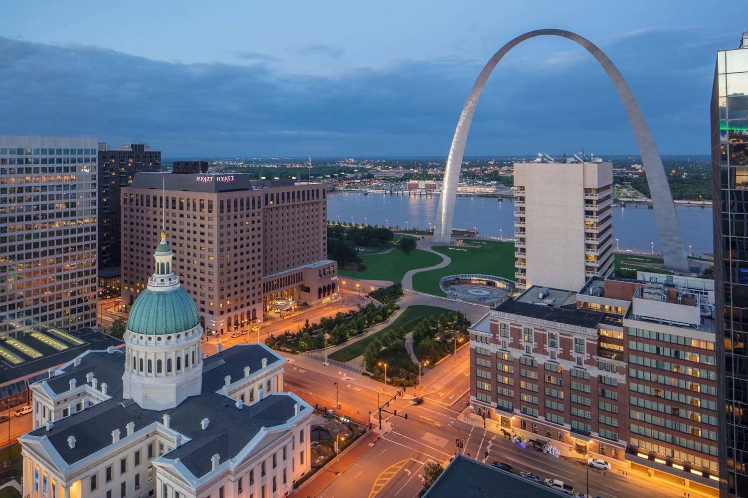 City view of Saint Louis City view of Saint Louis - Take a Chef