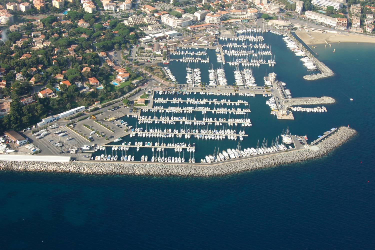 Areal view of Cavalaire sur Mer - Take a Chef