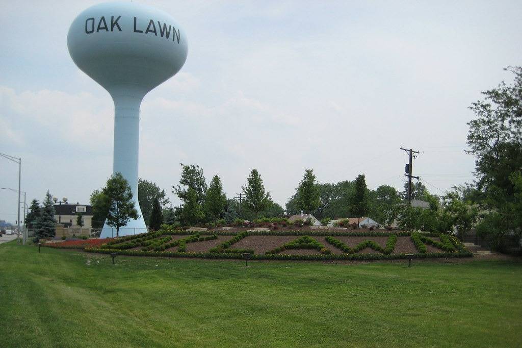 Oak Lawn sign