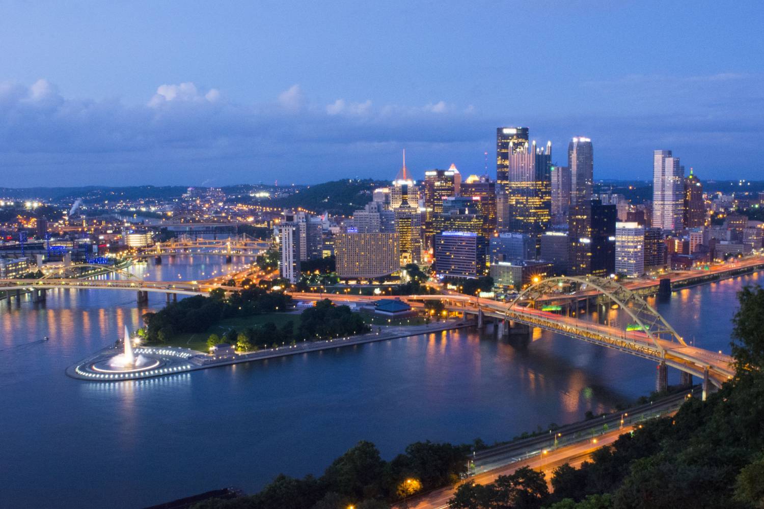 Areal view of Pittsburgh Areal view of Pittsburgh - Take a Chef