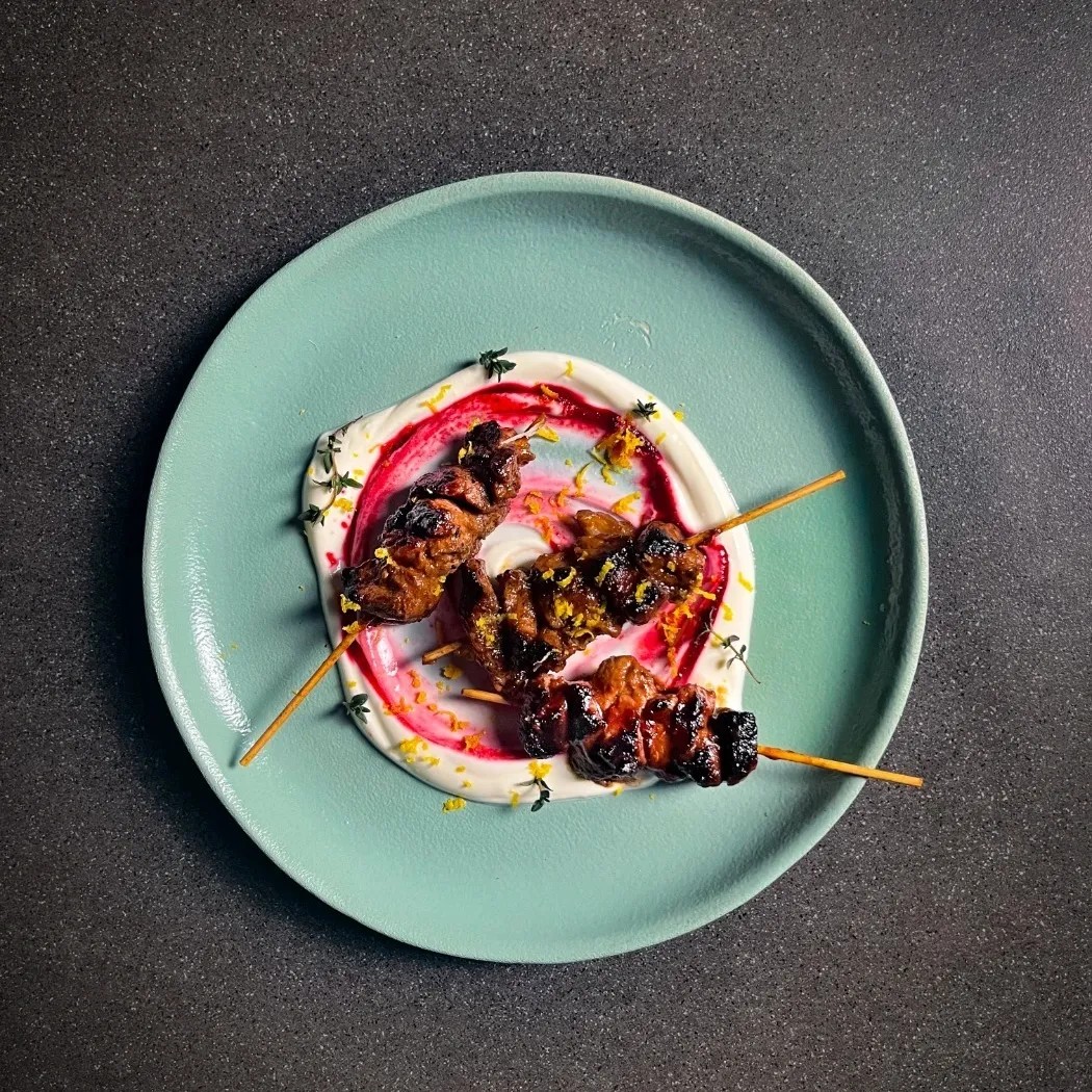 Image alt description