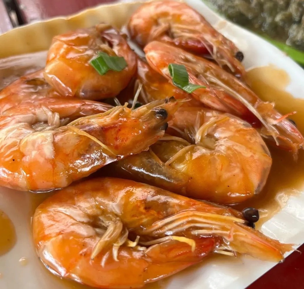 Image alt description