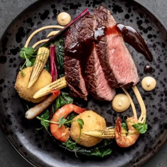 Image alt description