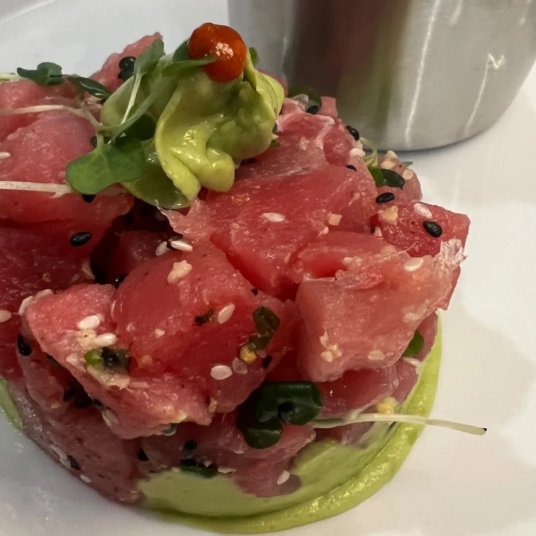 Image alt description