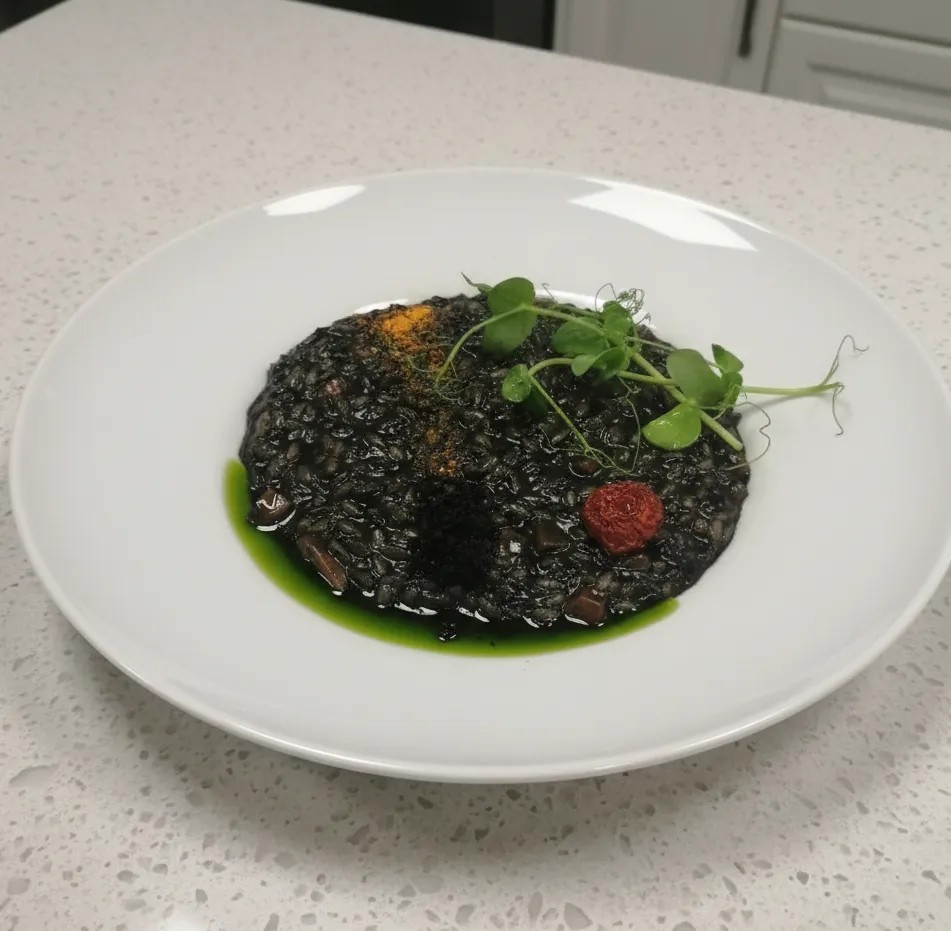 Image alt description