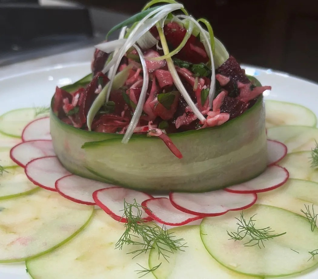 Image alt description