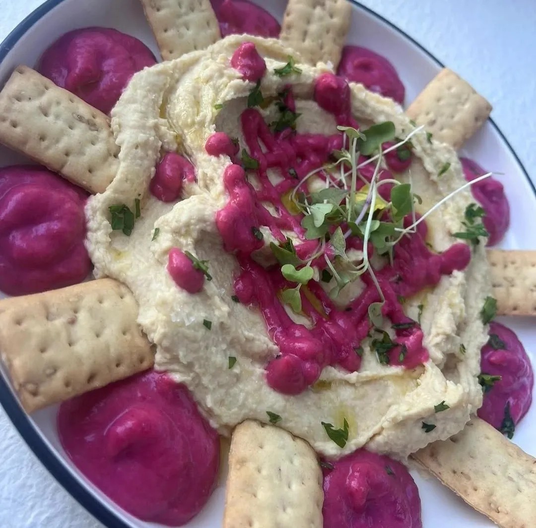 Image alt description