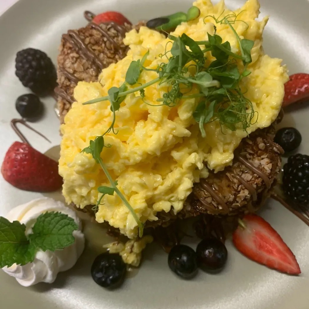 Image alt description