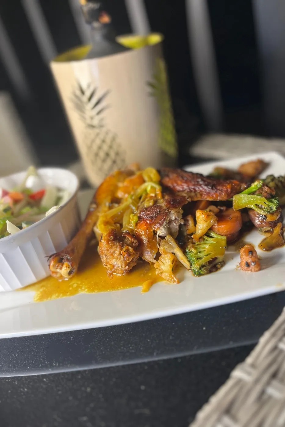 Image alt description