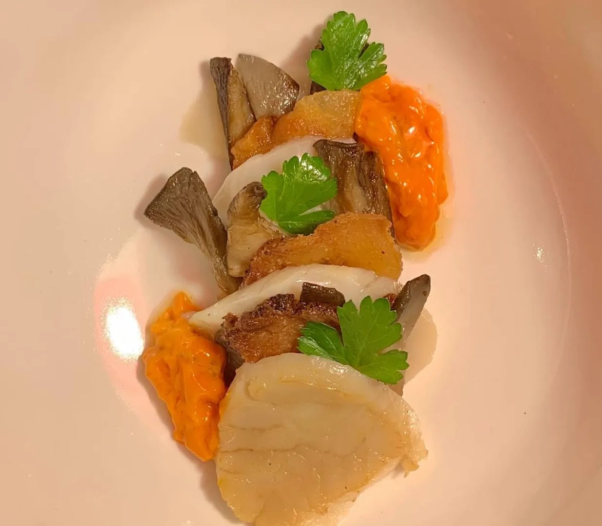 Image alt description