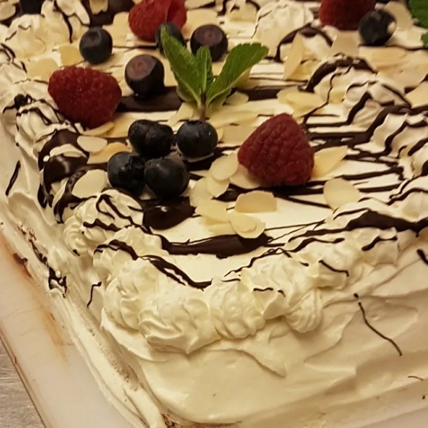 Image alt description