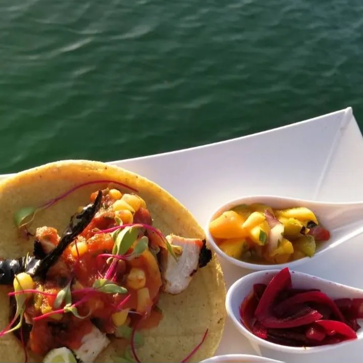 Image alt description