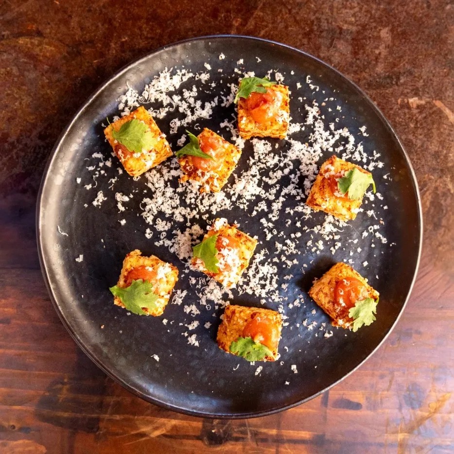 Image alt description