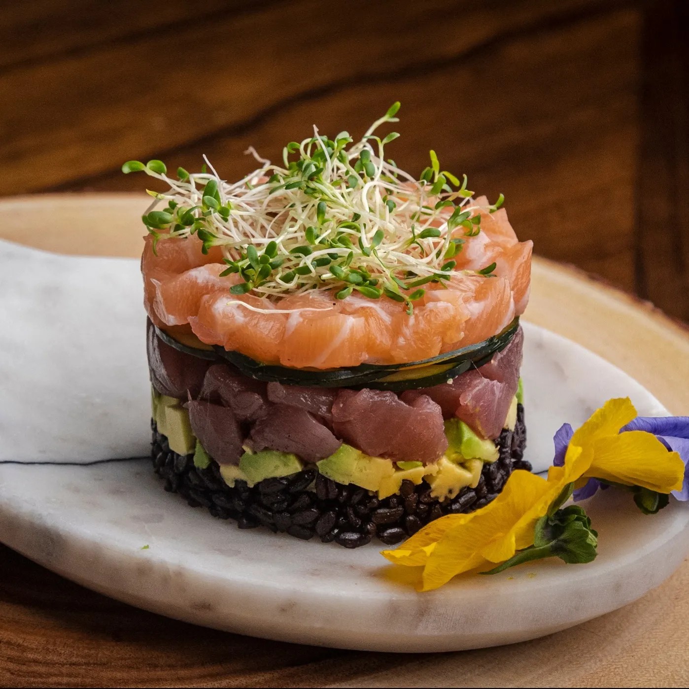 Image alt description