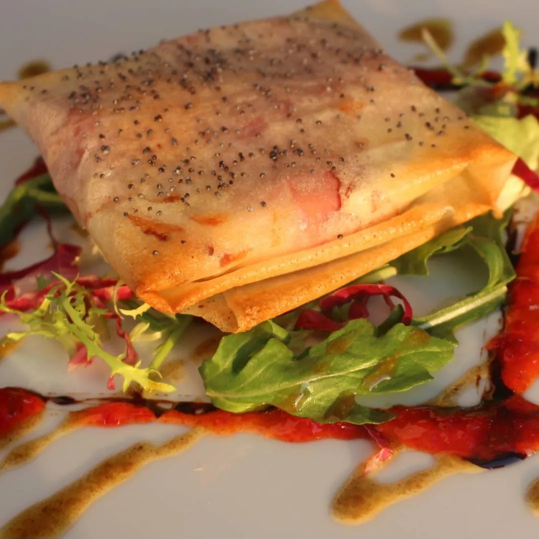 Image alt description