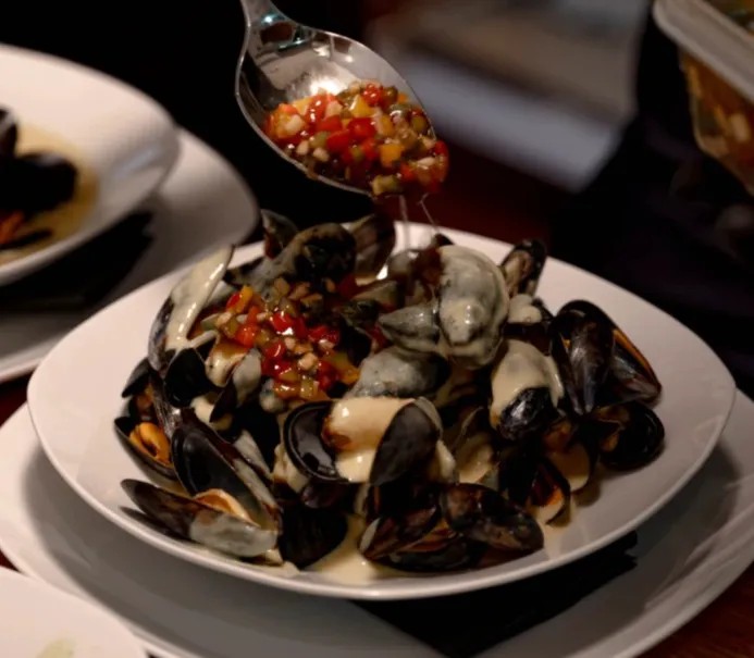 Image alt description