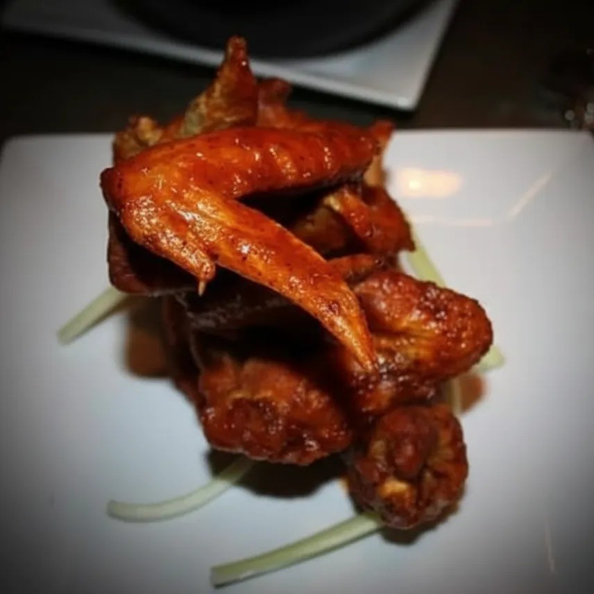 Image alt description