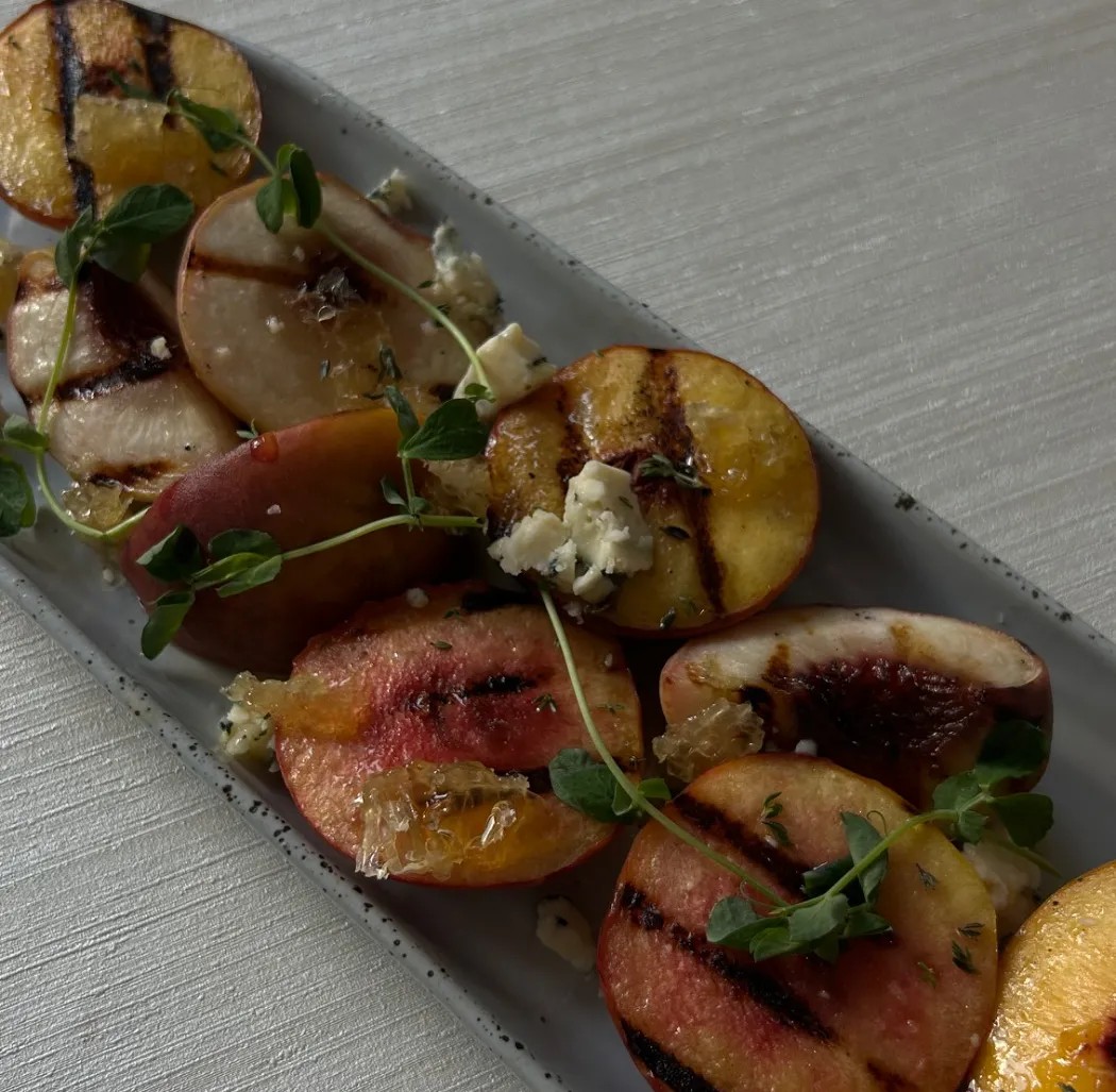 Image alt description