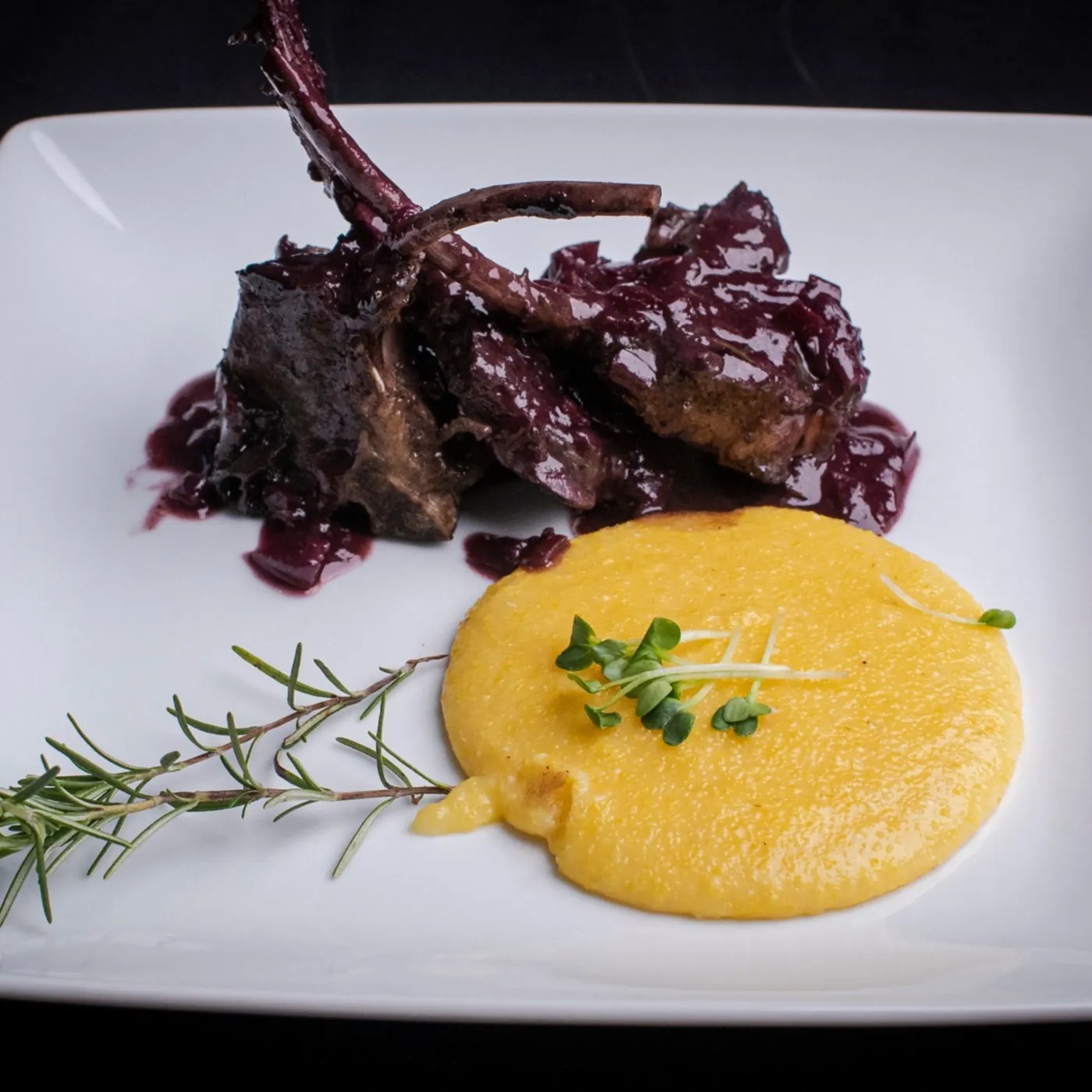 Image alt description