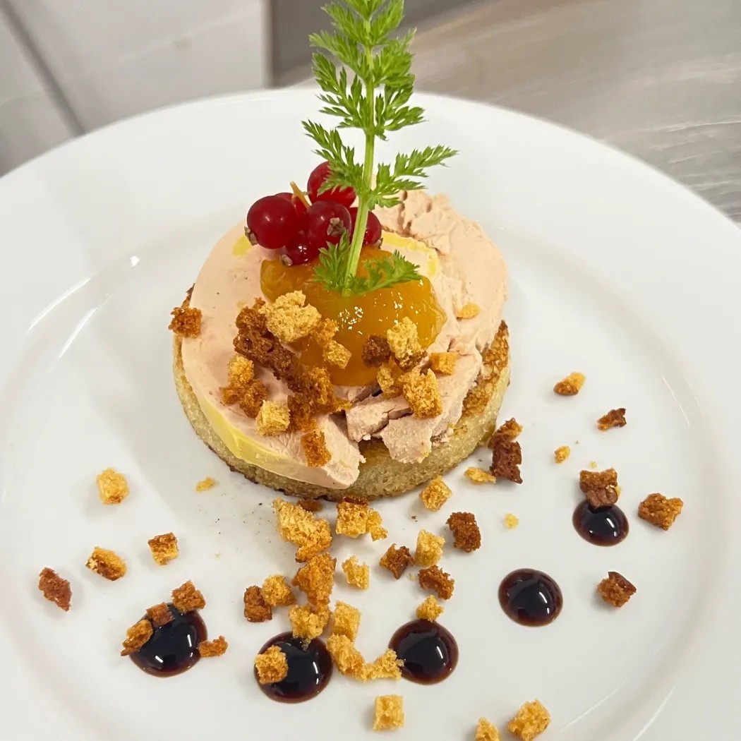 Image alt description