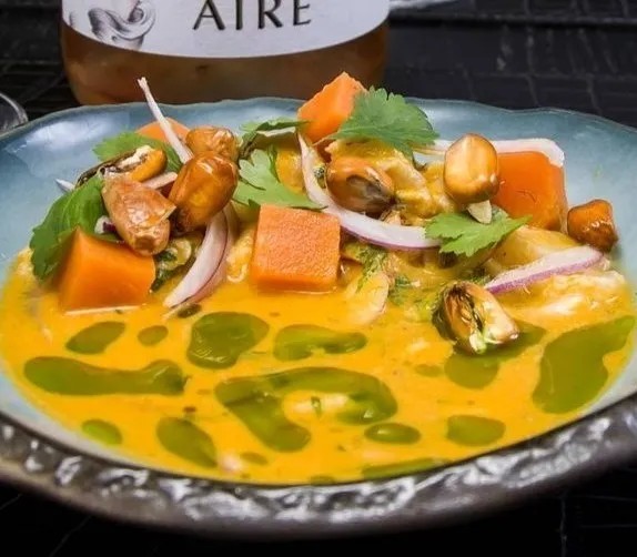 Image alt description